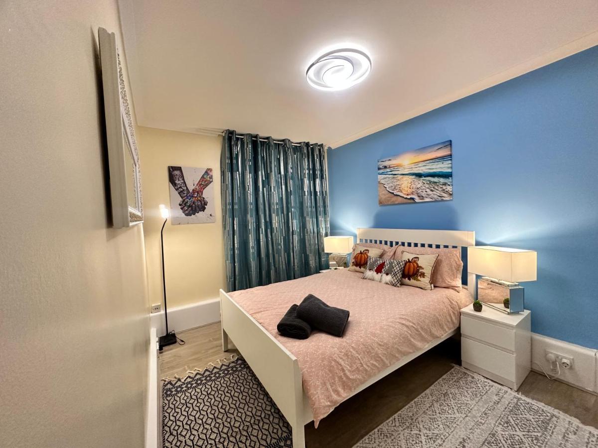 Posh 2-Bedroom, Living Room, Kitchen & 1.5 Bathroom Londra Dış mekan fotoğraf