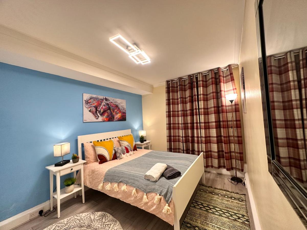 Posh 2-Bedroom, Living Room, Kitchen & 1.5 Bathroom Londra Dış mekan fotoğraf